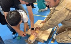 白嶺幼稚園2024親子で丸太のコースター03